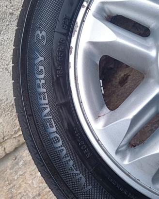 pneumatici+ cerchi Renault 185/65/15 92T