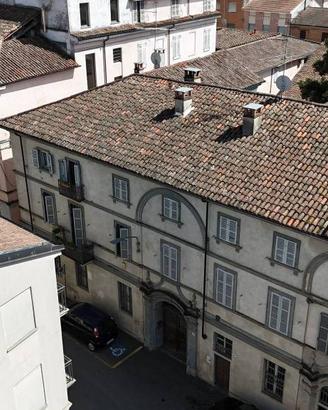 Villa di 593 m² con più di 5 locali e box auto dop