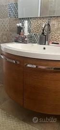 Lavabo e mobile bagno sospeso