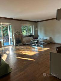 ESCLUSIVITÀ, AMPIEZZA E VERDE PRIVATO