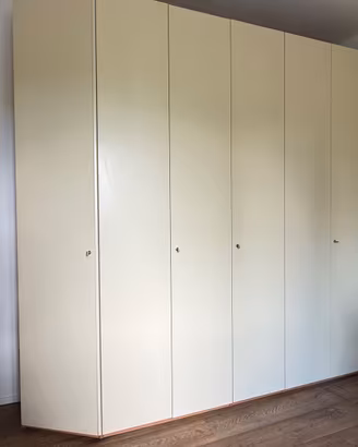 Armadio a sei ante 265x260x60cm