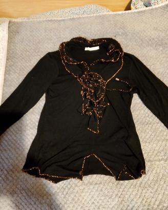 maglia con balze decorativo