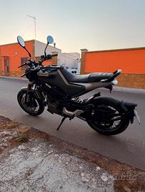 Husqvarna svartpilen 125 2022