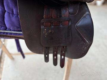 Sella inglese equitazione