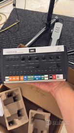 Behringer P16-M