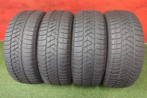 215 60 16 Gomme Invernali 75/85% Pirelli 215 60R16