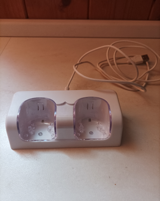 Stazione di ricarica telecomandi wii