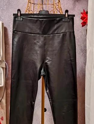 Leggin's donna in similpelle neri interno felpato.