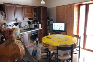 ABRUZZO Appartamento Corcumello Capistrello 75mq