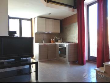 Monolocale soppalcato Piazza Alcalá, Catania