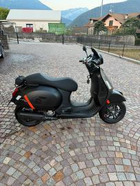 Vespa gts 300 super sport