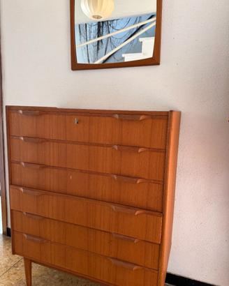 Cassettone in legno con specchio  coordinato