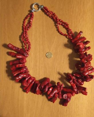 enorme collana di corallo