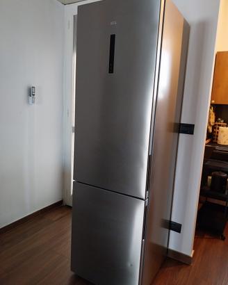 Frigo AEG modello RCB736D7MX