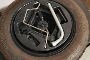 Ruota di scorta con kit 