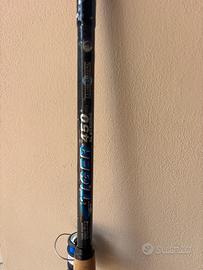 Canna da pesca alla sardina e mulinello