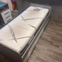 Letto singolo con letto estraibile con materassi