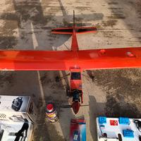 modellino aereo radiocomandato a motore a scoppio