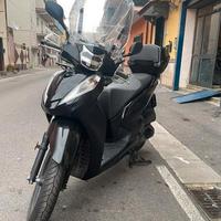 Honda SH 300 - 2020 black edition