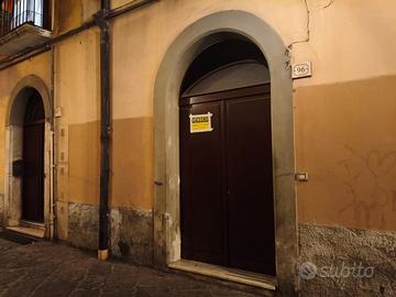 Locale C1 negozio a Formia
