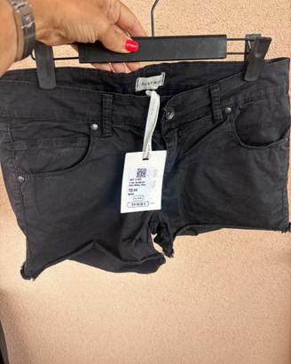 Shorts neri Susy Mix Tg. 44