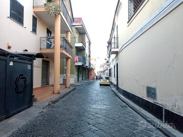 Palazzo Indipendente Ampio Cortile si più Livelli