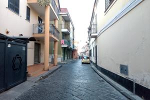 Palazzo Indipendente Ampio Cortile si più Livelli
