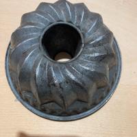 Stampo antico da cucina per budino/ciambella