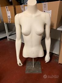 Busti donna e manichini