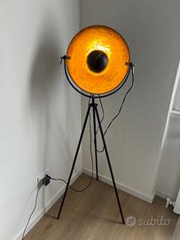 Lampada da terra stile industriale