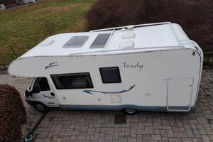 camper mansardato con garage