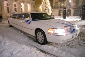 Lincoln Town car limousine 9 posti, anno 2005