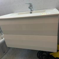 Mobile bagno sospeso bianco con pensile
