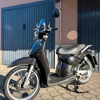 Aprilia scarabeo 100 4 tempi