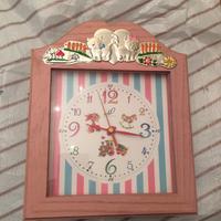 Orologio il legno rosa 27x22 cm placcato argento