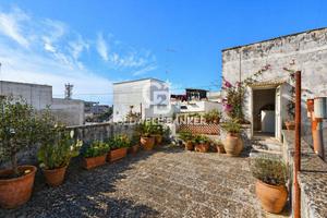Casa indipendente - Campi Salentina