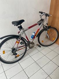 2 biciclette mountain bike, ruote da 26