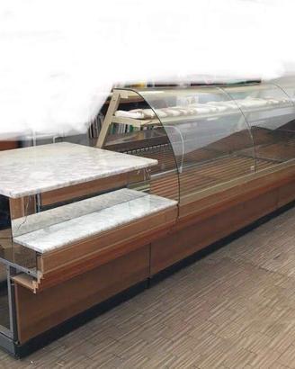 Banconi professionali panetteria/pasticceria 8mt