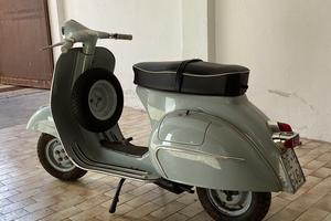 Vespa d'epoca del 1963