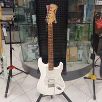 FENDER Player Stratocaster HSS PF Polar White
