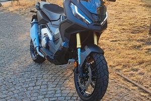 Honda x-adv 750