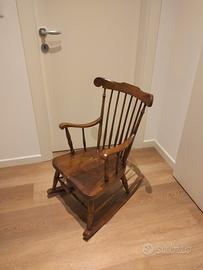 sedia a dondolo per bambini vintage