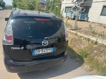 Mazda 5 incidentata