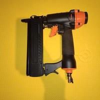 Pistola sparachiodi Tacklife