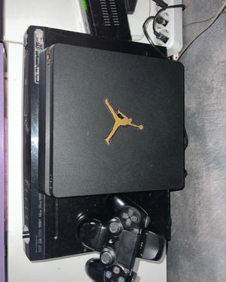 PS4 slim nera 500GB, base, controller, cuddie led