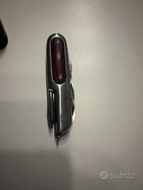 Coltellino multifunzione