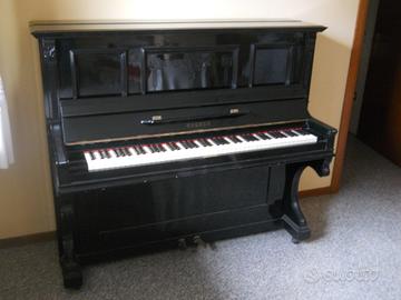Pianoforte verticale WAGNER