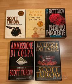 Set 5 libri Scott Turow Ed. Mondadori a 5 euro.