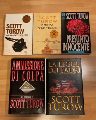 Set 5 libri Scott Turow Ed. Mondadori a 5 euro.