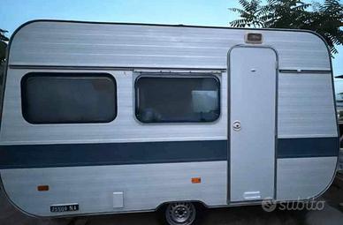 Roulotte Adria 380 4 posti letto